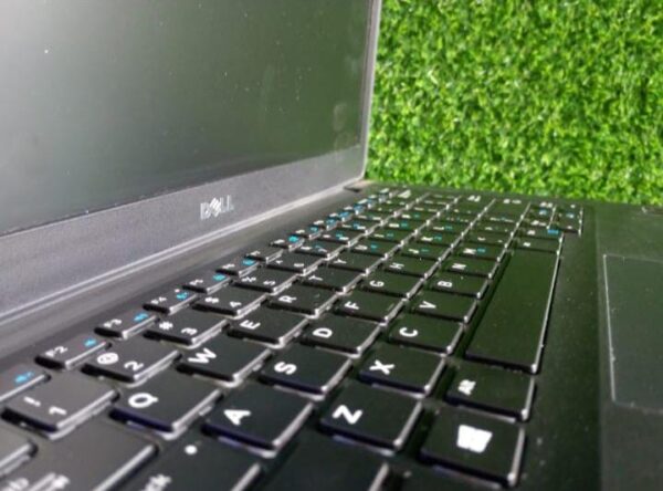 Dell Latitude 7280, 7th Gen, core i7 (UK Used) - Image 6
