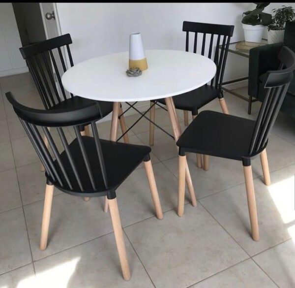 Restaurant/Outdoor Table and Chairs With Wooden Stand.